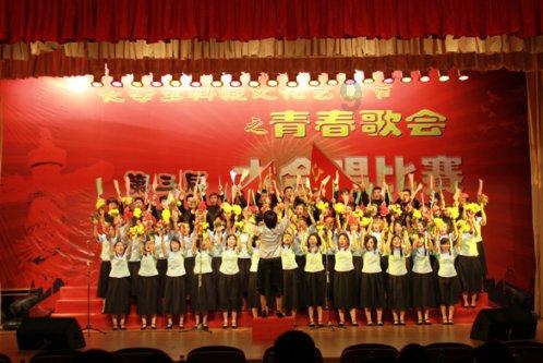 冬季人们喜欢熬各种肉汤,那吃肉和喝汤哪个更有营养呢?